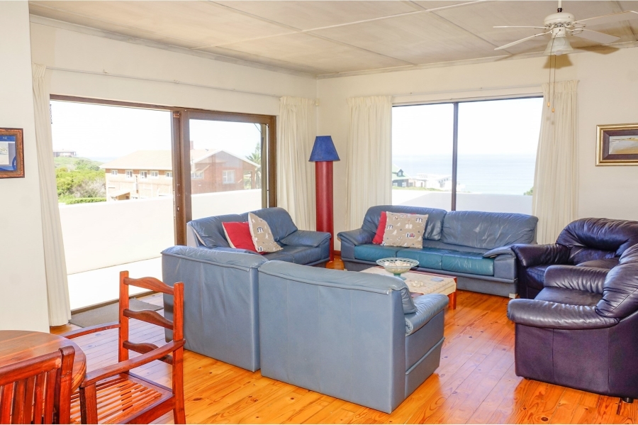 3 Bedroom Property for Sale in Oyster Bay Eastern Cape
